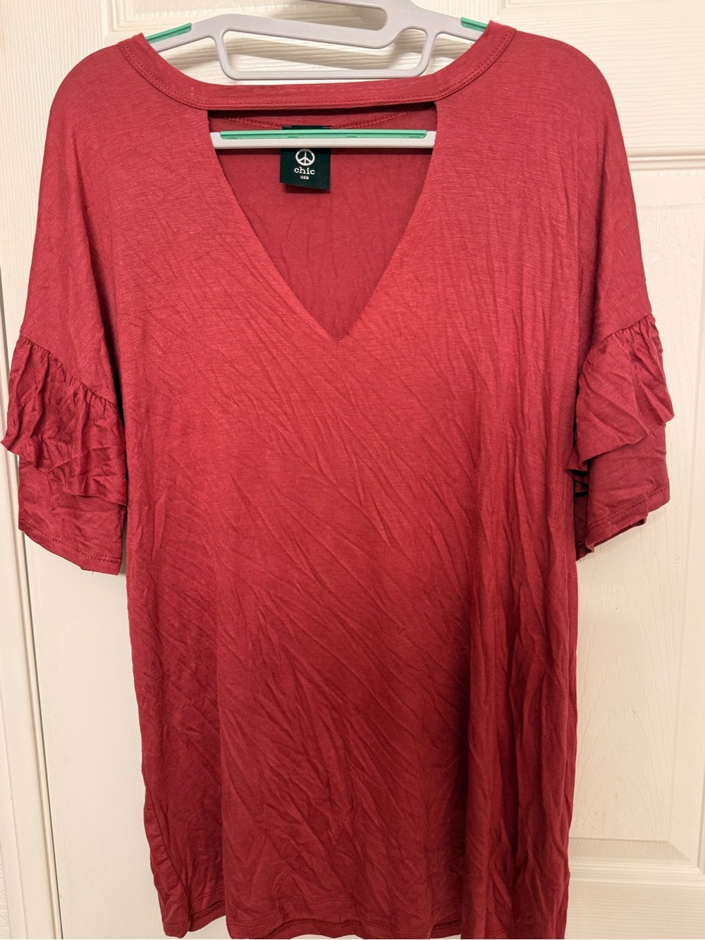 Women's V-Neck Ruffle Sleeve Top in Brick Red